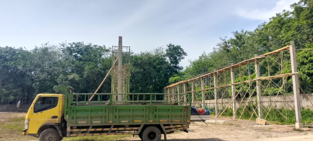 889e30df41ea40a79d9ee926cd725cd0